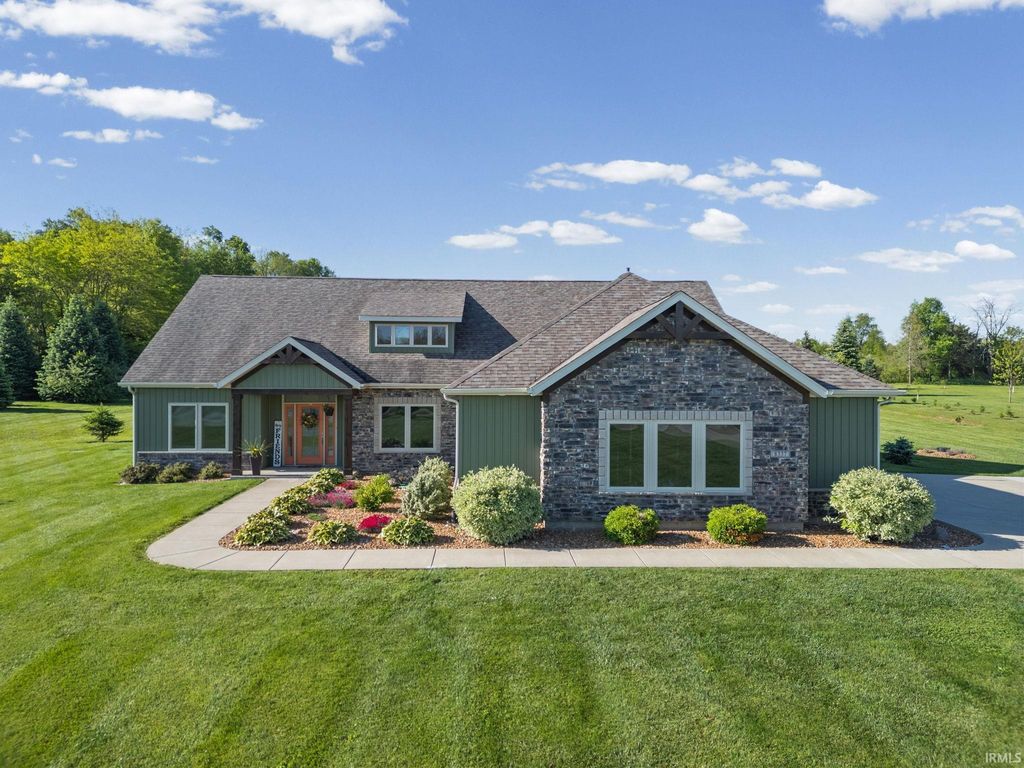 8337 Shepardson Creek Drive, Lafayette, IN 47905