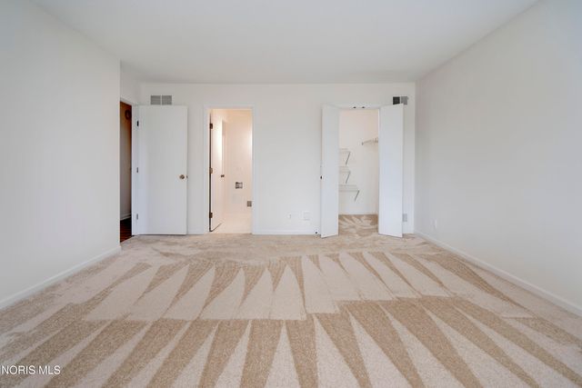 29644 E River Road, Perrysburg, OH 43551