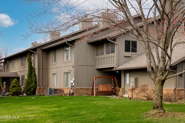 29644 E River Road, Perrysburg, OH 43551