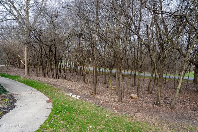 29644 E River Road, Perrysburg, OH 43551