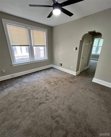 4945 Magnolia Avenue, St Louis, MO 63139