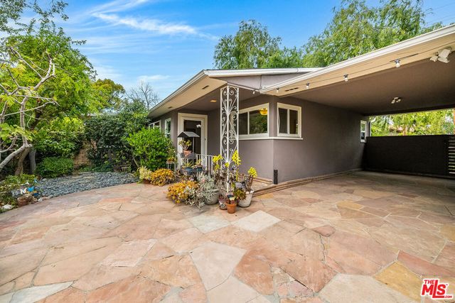 741 N Clybourn Avenue, Burbank, CA 91505