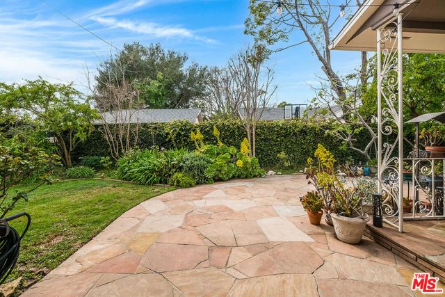 741 N Clybourn Avenue, Burbank, CA 91505