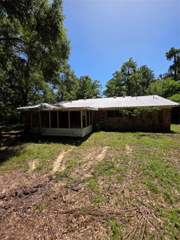 9739 Lakeview Drive, Houston, TX 77365
