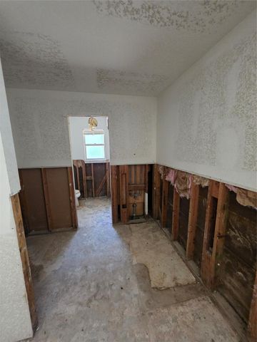 9739 Lakeview Drive, Houston, TX 77365