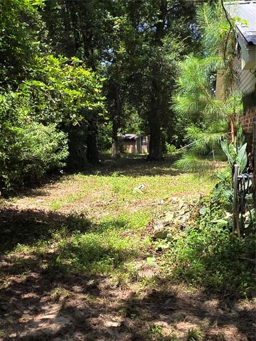 9739 Lakeview Drive, Houston, TX 77365