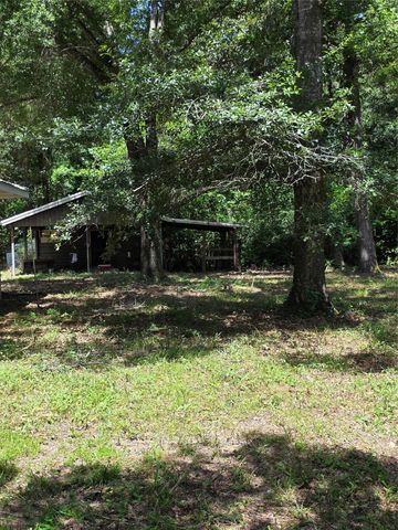 9739 Lakeview Drive, Houston, TX 77365