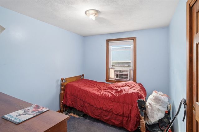 3 Birchmont St, Tyngsborough, MA 01879