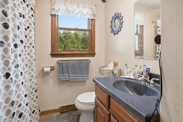 3 Birchmont St, Tyngsborough, MA 01879