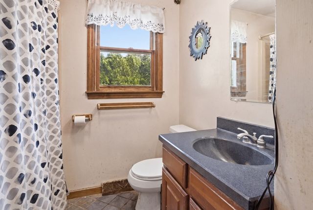 3 Birchmont St, Tyngsborough, MA 01879