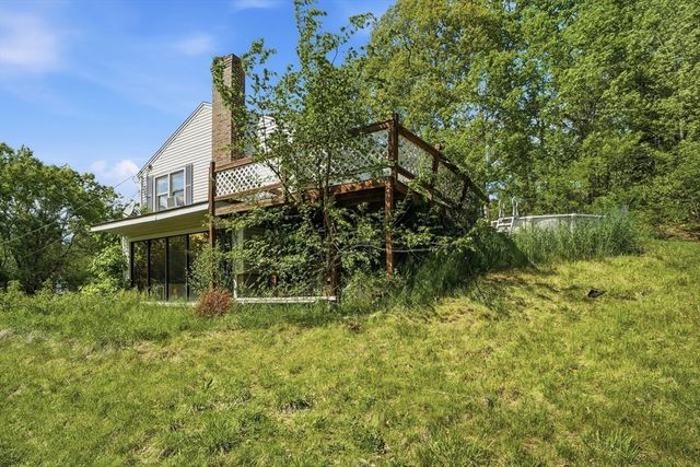 3 Birchmont St, Tyngsborough, MA 01879