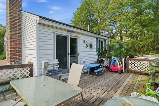 3 Birchmont St, Tyngsborough, MA 01879