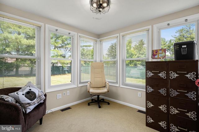100 HOLLY DELL DR, Sewell, NJ 08080