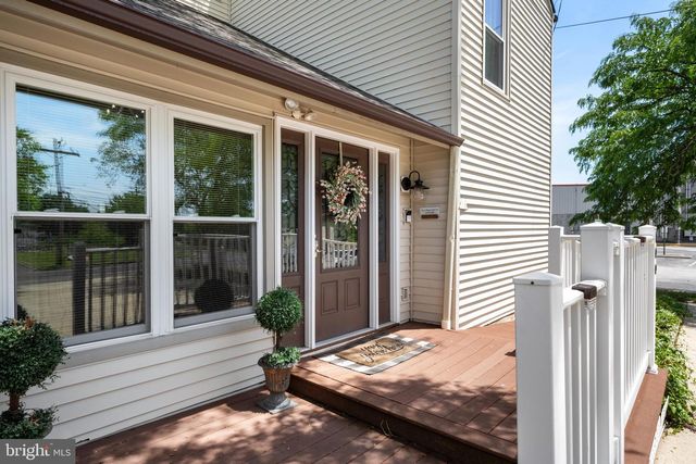 100 HOLLY DELL DR, Sewell, NJ 08080