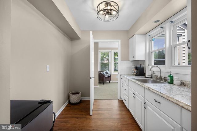 100 HOLLY DELL DR, Sewell, NJ 08080