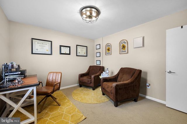 100 HOLLY DELL DR, Sewell, NJ 08080
