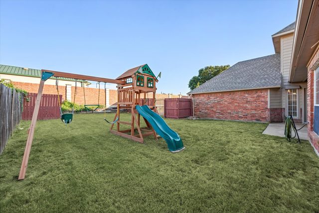405 Brazil Drive, Hurst, TX 76054