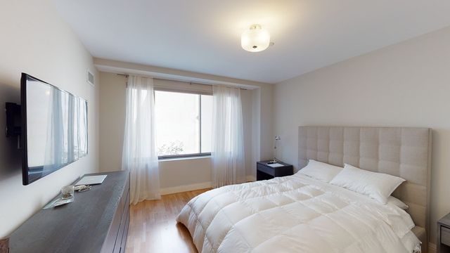 1 Huntington 202, Boston, MA 02116