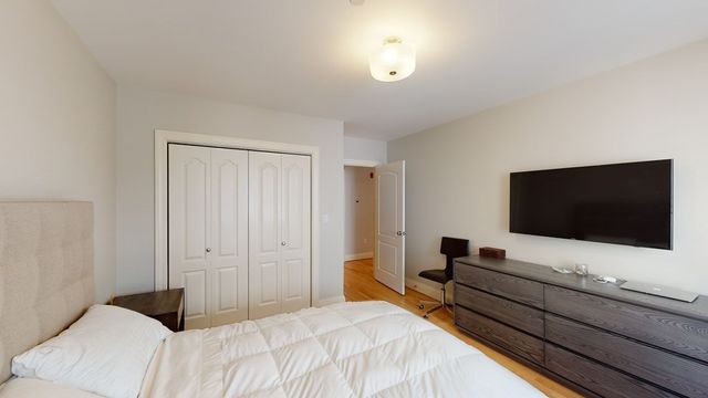 1 Huntington 202, Boston, MA 02116