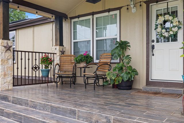 857 E Guadalupe Street, La Grange, TX 78945