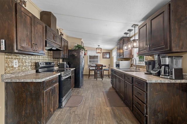 857 E Guadalupe Street, La Grange, TX 78945