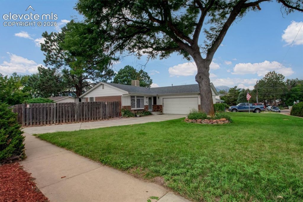 3615 Dundee Place, Colorado Springs, CO 80910 — photo 3