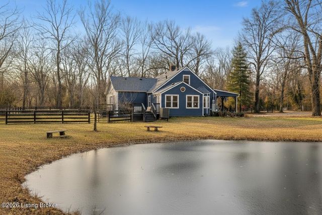 219 Wood Rd, Louisville, KY 40222