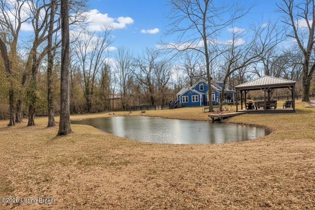 219 Wood Rd, Louisville, KY 40222