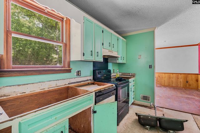 440 Harmon Road, Hopkins, SC 29061