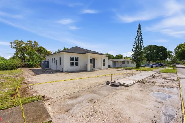 1705 NW 15th Street, Fort Lauderdale, FL 33311