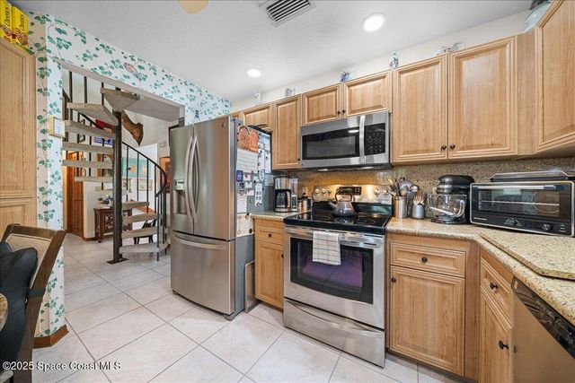 707 Greenwood Manor Circle, West Melbourne, FL 32904