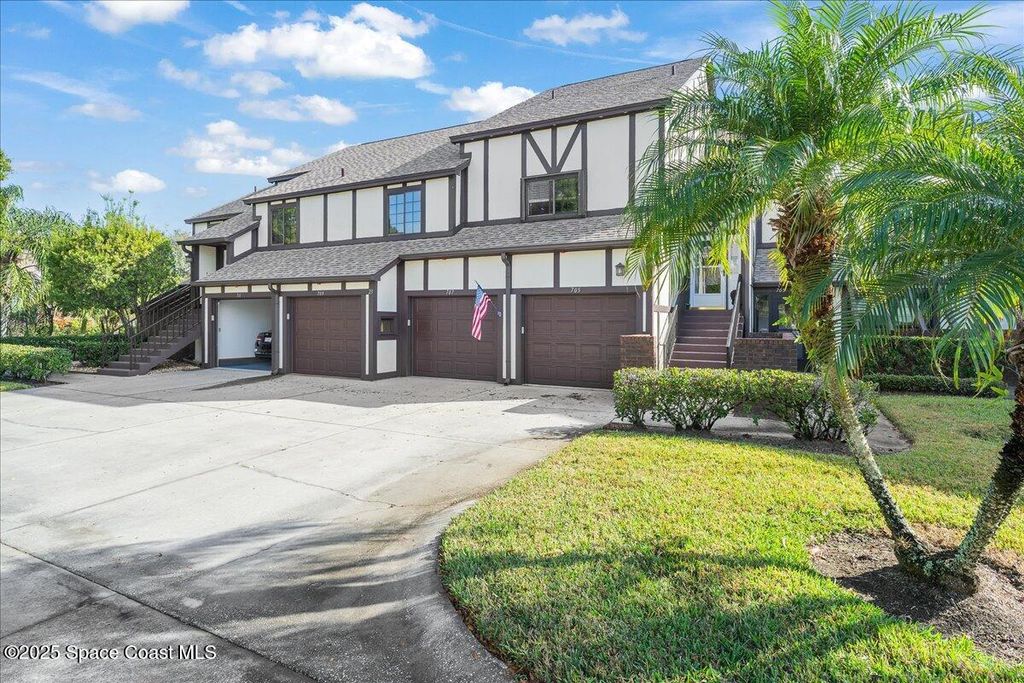 707 Greenwood Manor Circle, West Melbourne, FL 32904