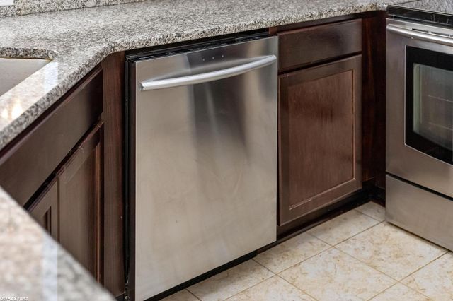 28241 S Pointe Lane, Chesterfield Twp, MI 48051