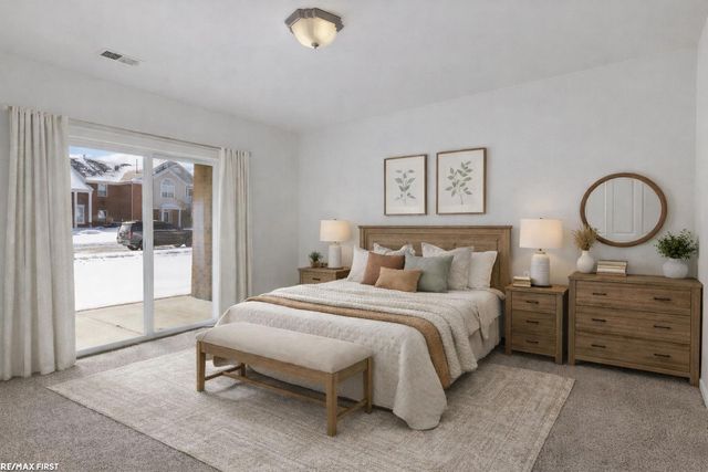 28241 S Pointe Lane, Chesterfield Twp, MI 48051