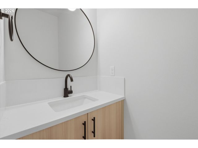 4620 Se JENNINGS Ave, Milwaukie, OR 97267