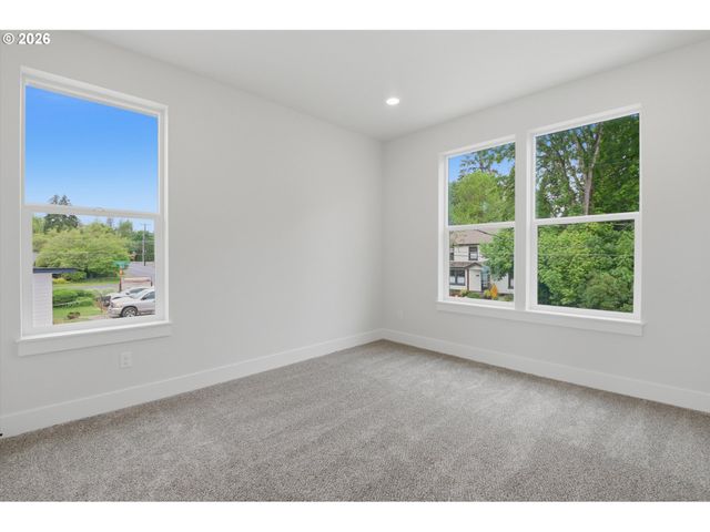 4620 Se JENNINGS Ave, Milwaukie, OR 97267