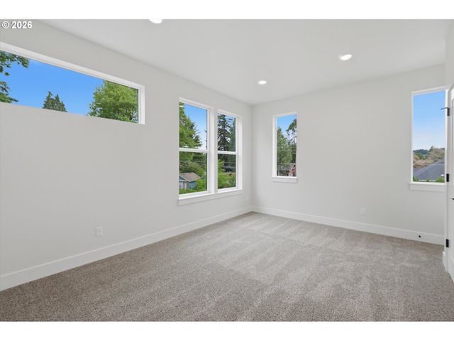 4620 Se JENNINGS Ave, Milwaukie, OR 97267