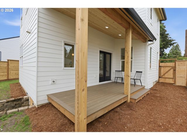 4620 Se JENNINGS Ave, Milwaukie, OR 97267