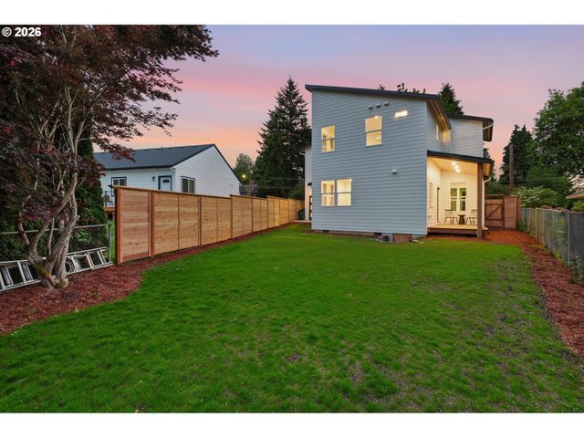 4620 Se JENNINGS Ave, Milwaukie, OR 97267