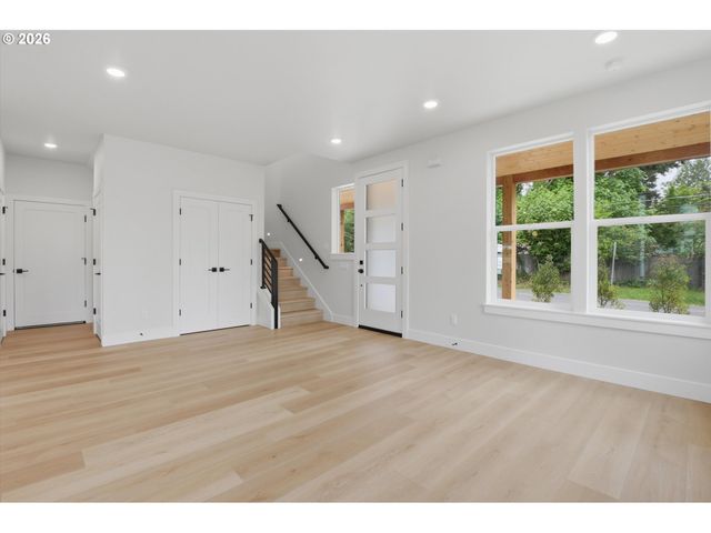 4620 Se JENNINGS Ave, Milwaukie, OR 97267