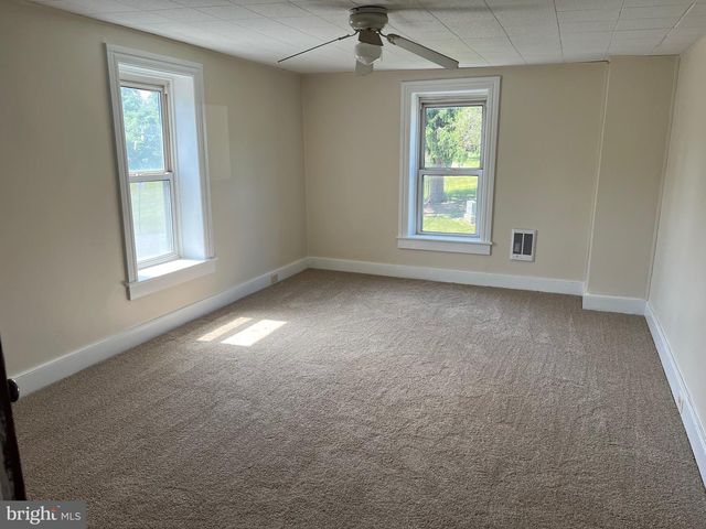 323 HOOD ST, Chambersburg, PA 17202