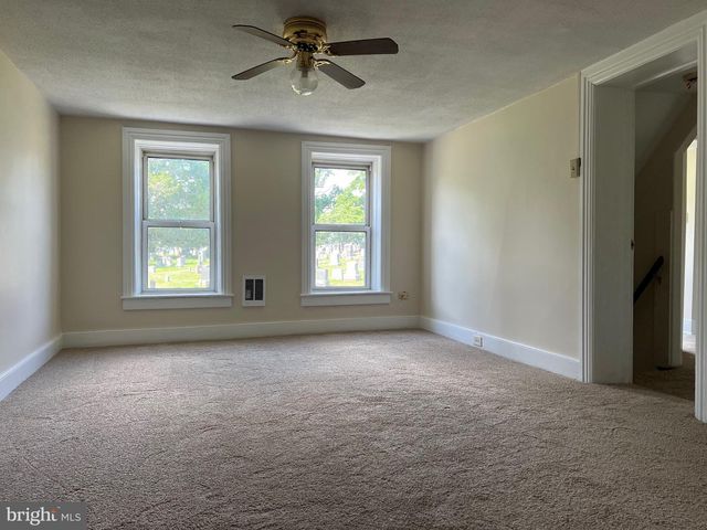 323 HOOD ST, Chambersburg, PA 17202