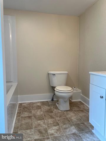 323 HOOD ST, Chambersburg, PA 17202