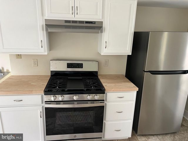 323 HOOD ST, Chambersburg, PA 17202