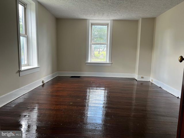 323 HOOD ST, Chambersburg, PA 17202