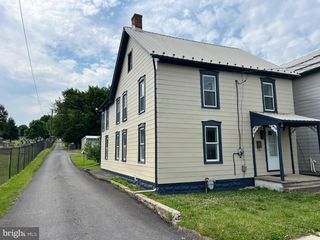 323 HOOD ST, Chambersburg, PA 17202