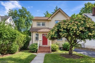 225 Elm Ave, Bogota Boro, NJ 07603