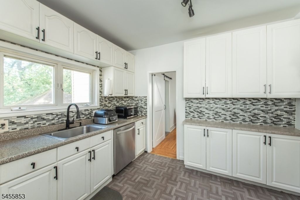 225 Elm Ave, Bogota Boro, NJ 07603 — photo 5