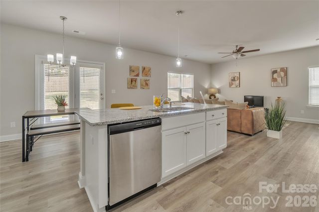 12840 Statesville Road B, Huntersville, NC 28078