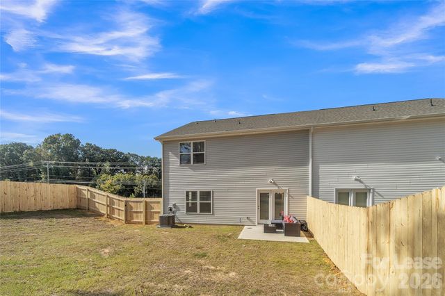 12840 Statesville Road B, Huntersville, NC 28078